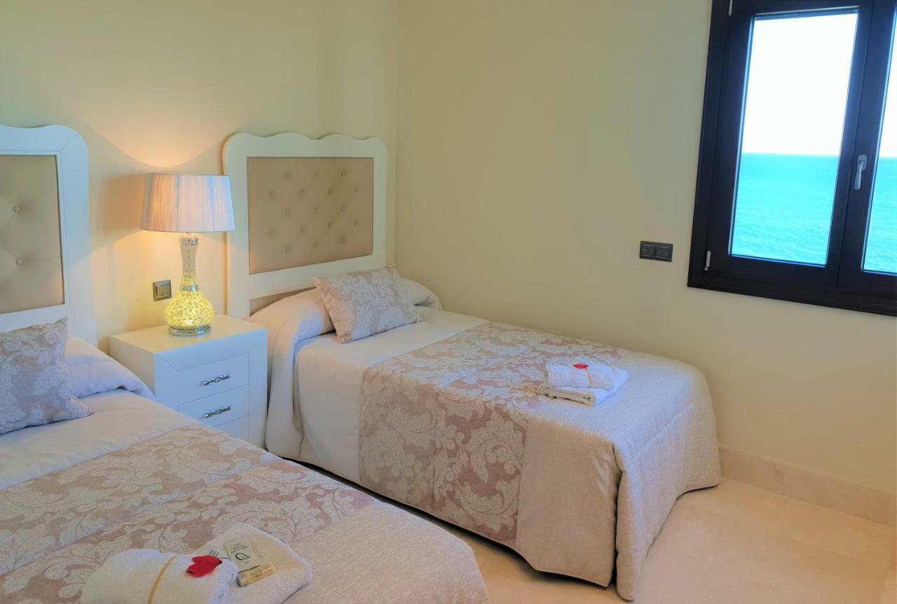 Luxury Apartment Frontal To The Sea In Estepona Doncella Beach Exteriér fotografie