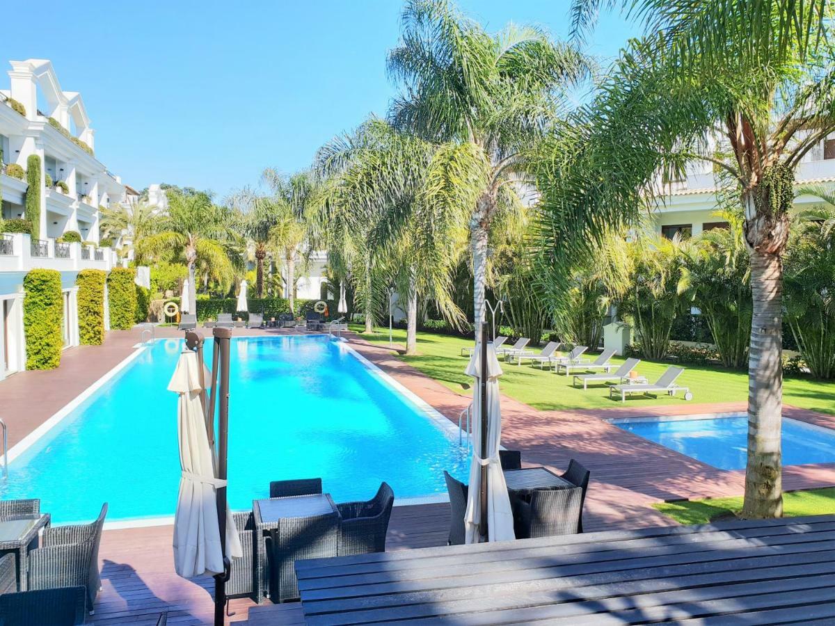 Luxury Apartment Frontal To The Sea In Estepona Doncella Beach Exteriér fotografie